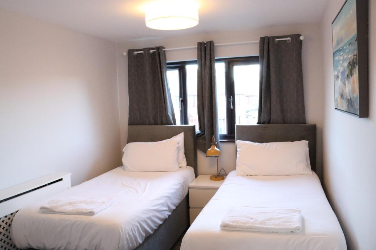 Garland Modern Apartment With Private Garden & Parking Dartford 5 Εξωτερικό φωτογραφία
