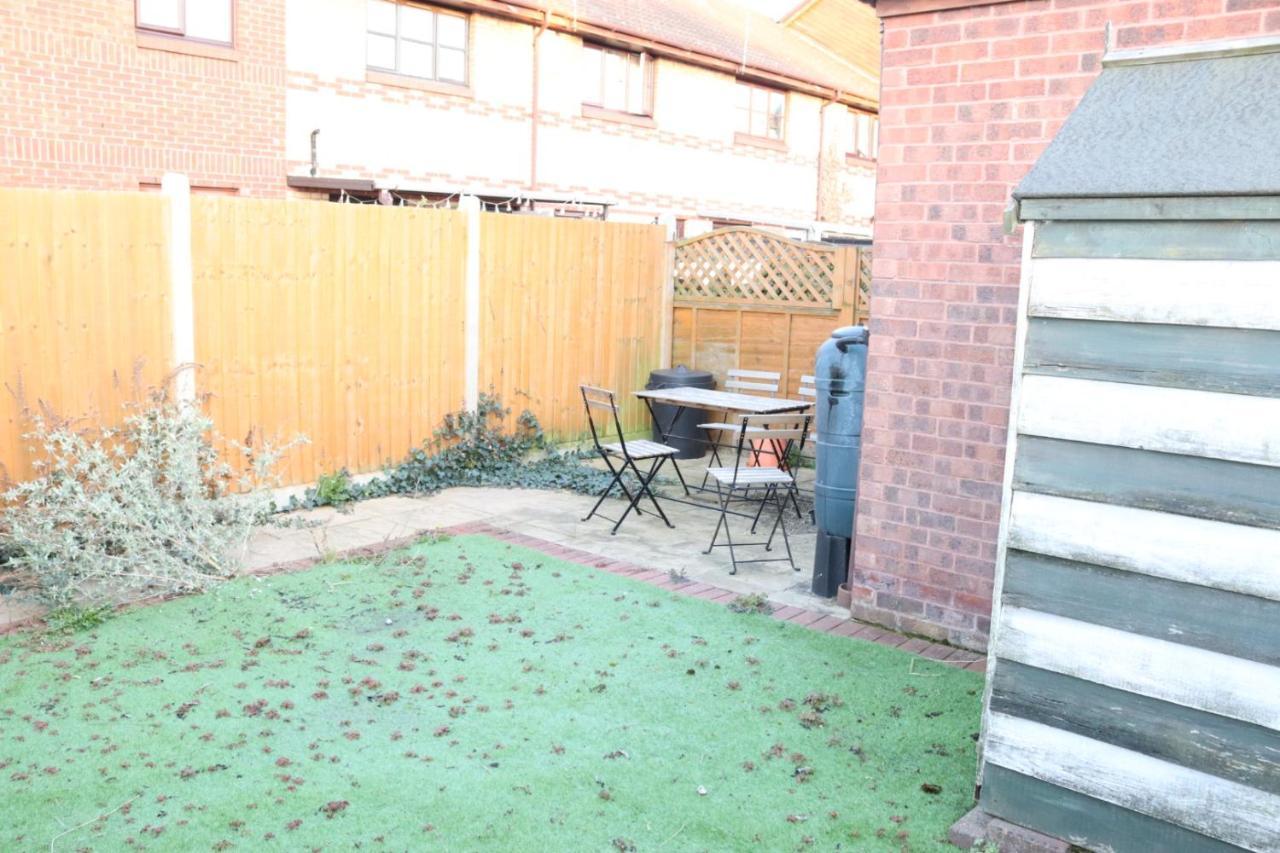 Garland Modern Apartment With Private Garden & Parking Dartford 5 Εξωτερικό φωτογραφία