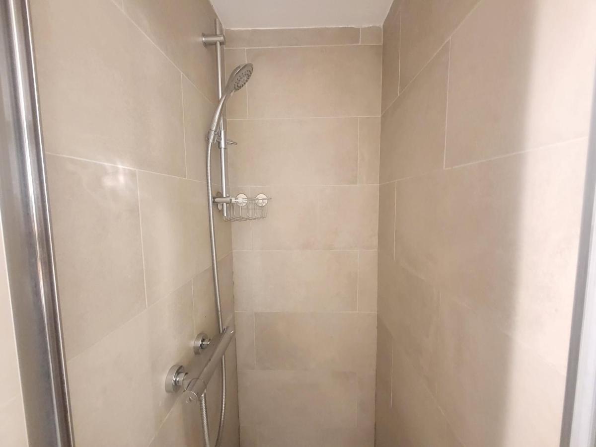 Garland Modern Apartment With Private Garden & Parking Dartford 5 Εξωτερικό φωτογραφία