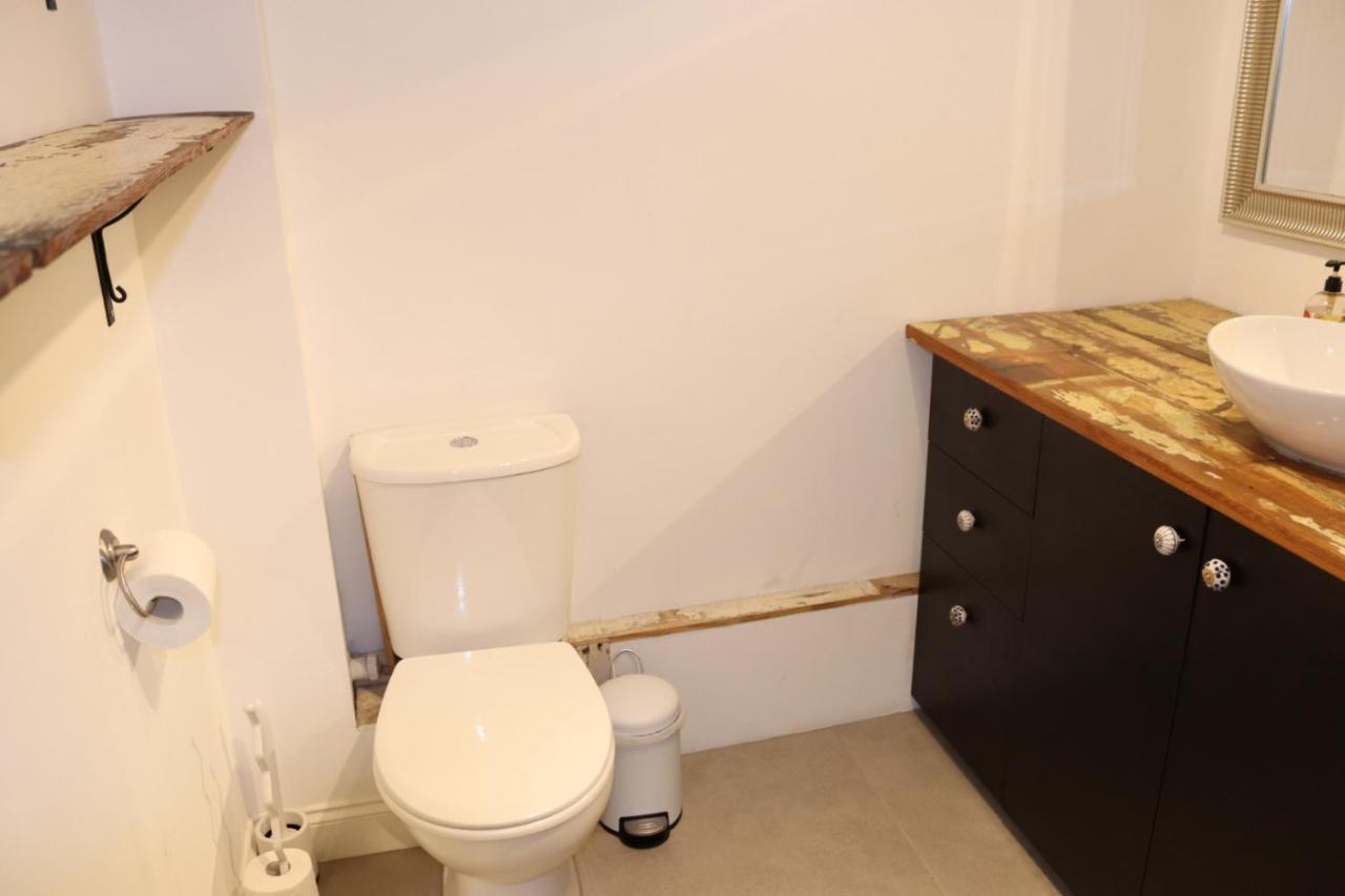 Garland Modern Apartment With Private Garden & Parking Dartford 5 Εξωτερικό φωτογραφία