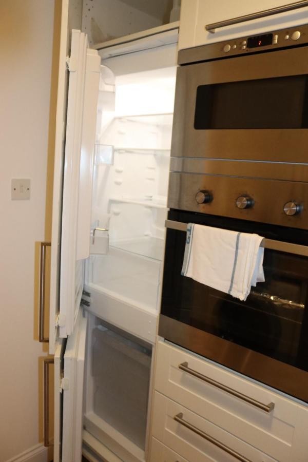 Garland Modern Apartment With Private Garden & Parking Dartford 5 Εξωτερικό φωτογραφία