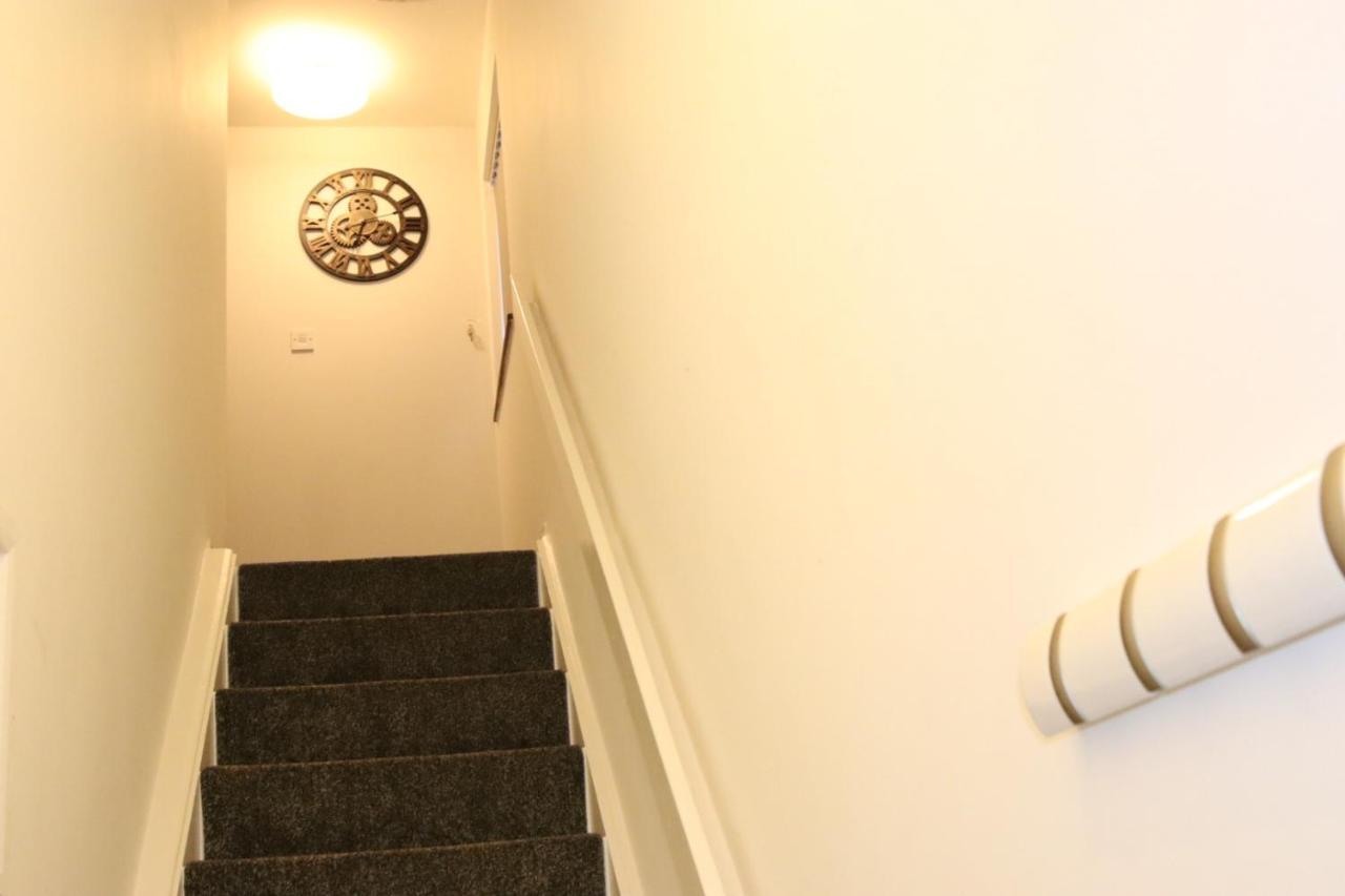 Garland Modern Apartment With Private Garden & Parking Dartford 5 Εξωτερικό φωτογραφία