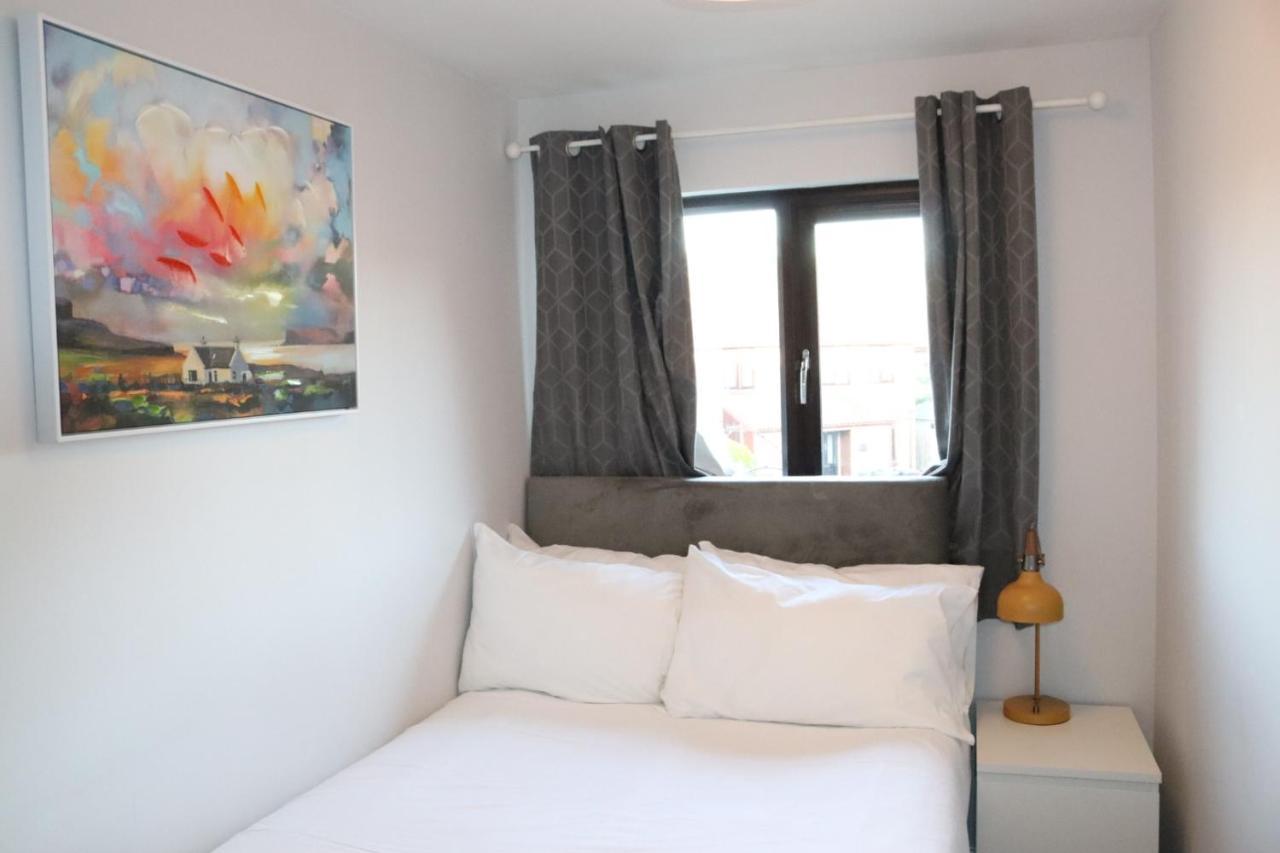 Garland Modern Apartment With Private Garden & Parking Dartford 5 Εξωτερικό φωτογραφία