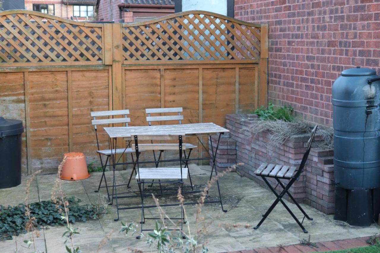 Garland Modern Apartment With Private Garden & Parking Dartford 5 Εξωτερικό φωτογραφία